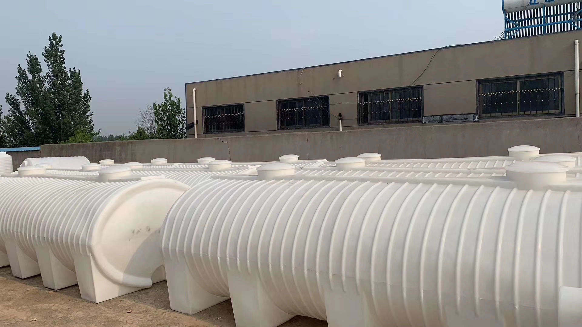 塑料儲罐的安裝